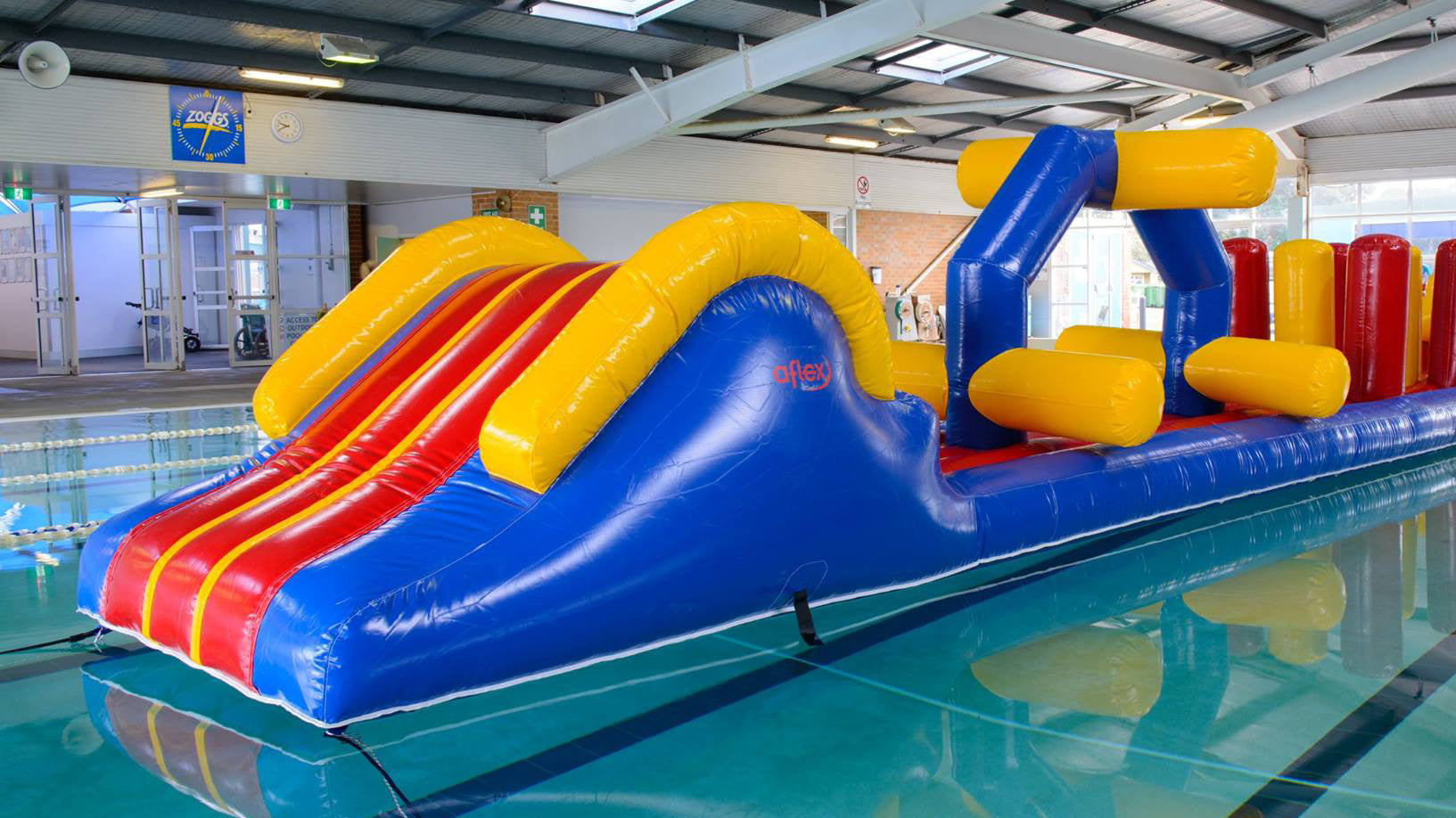 QE2 Constant Airflow Pool Inflatable Obstacle Course Aflex Technology