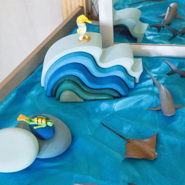 Small-World-Play-ocean-animal-set-up
