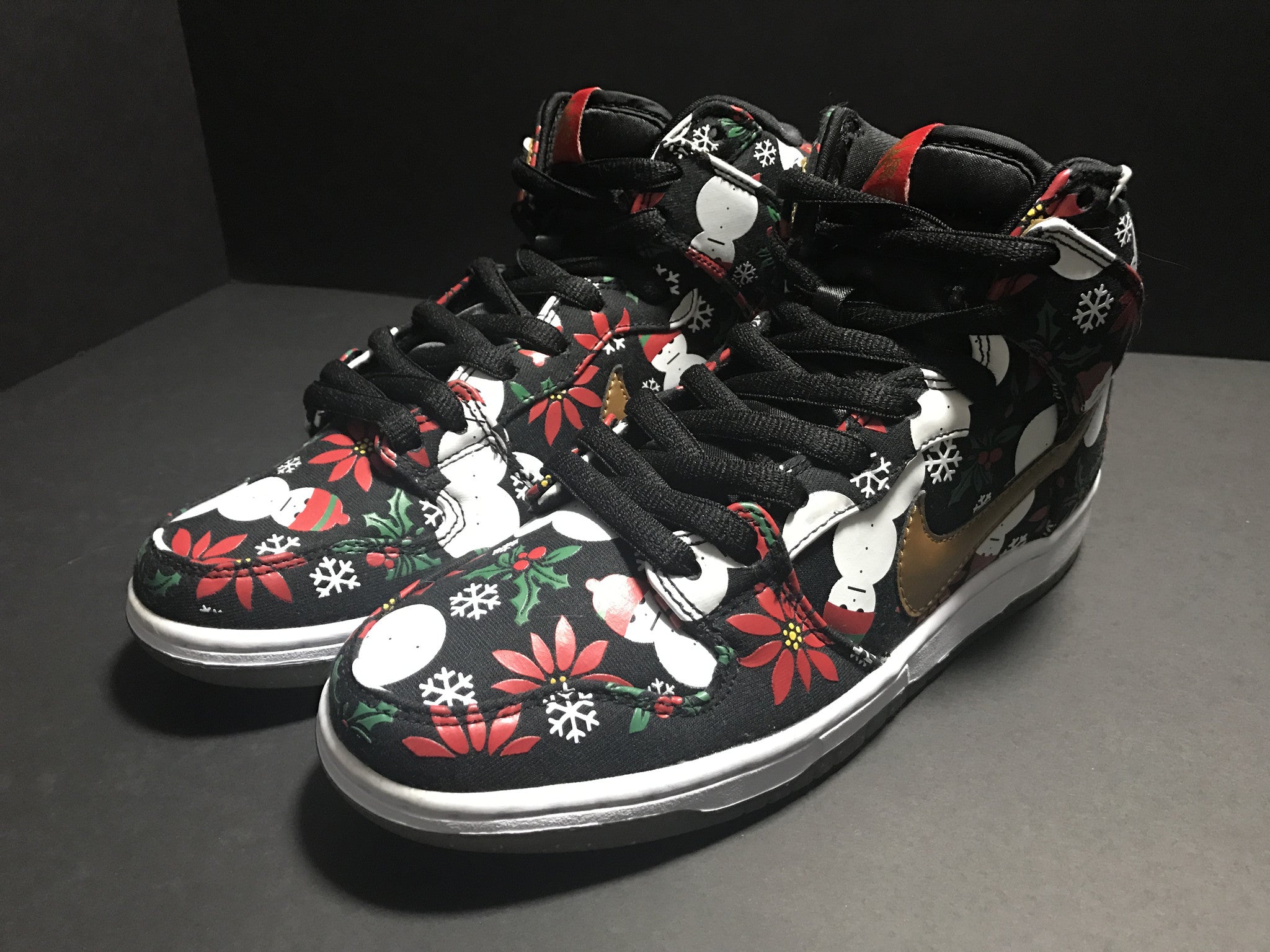 nike dunk ugly christmas sweater