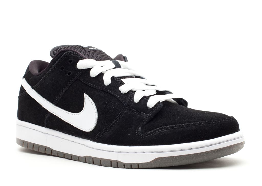 black and white nike dunks low