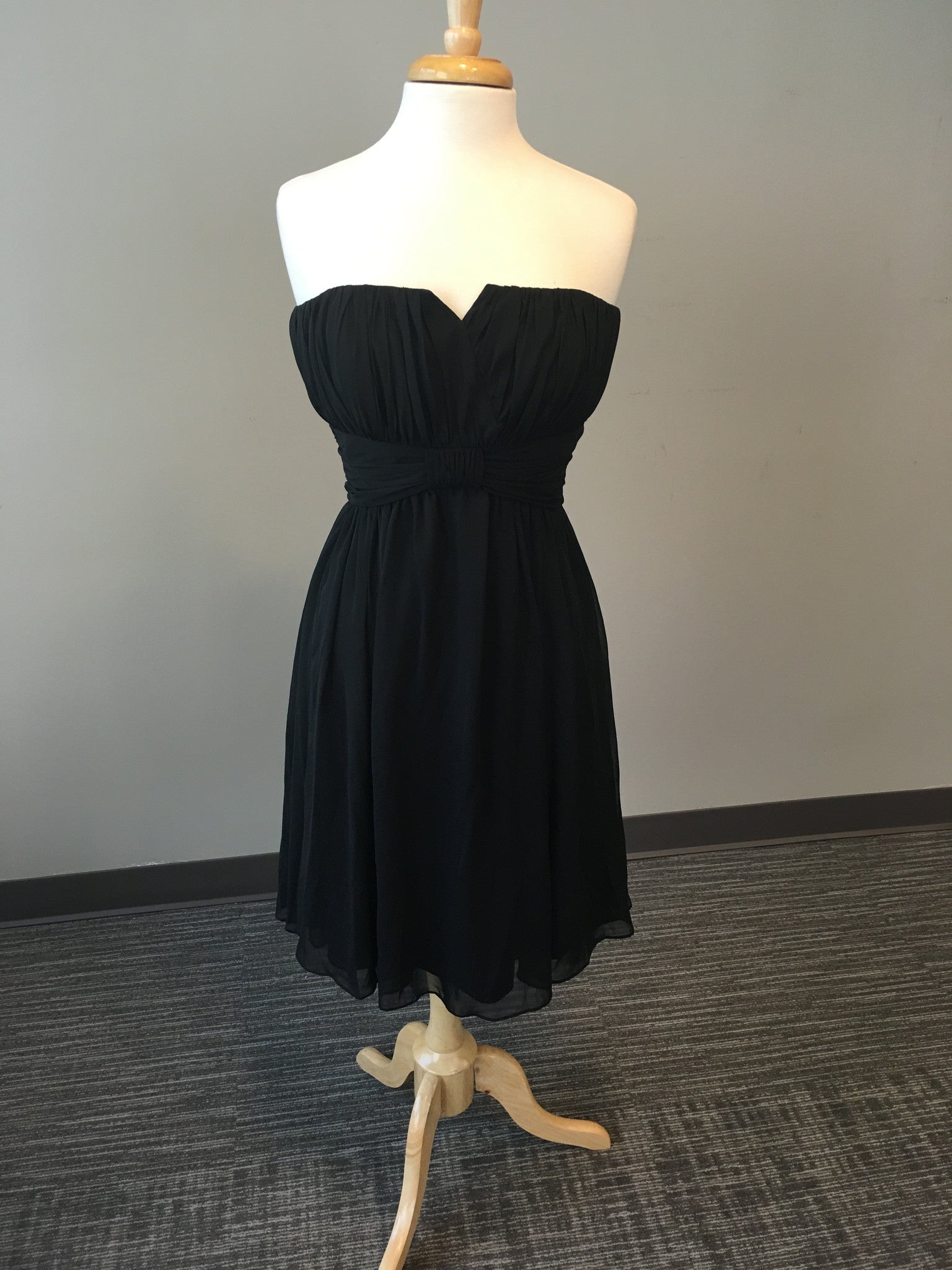 whbm black dress