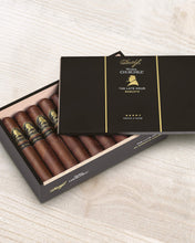 Load image into Gallery viewer, Davidoff Winston Churchill The Late Hour Robusto
