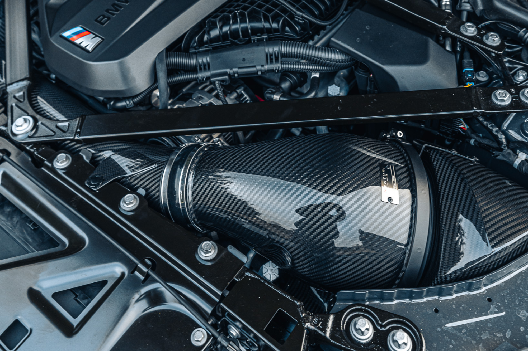 Eventuri Air Intake system, top engine bay mods for BMW