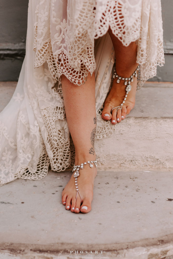 barefoot_wedding_shoes