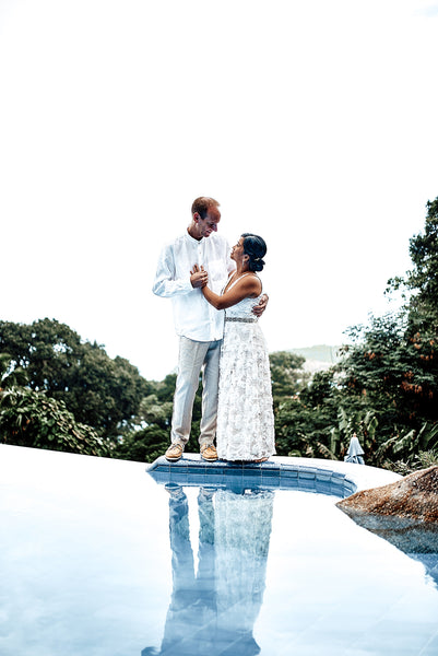 Plan your Seychelles wedding ceremony amidst cinnamon trees and frangipani, or on the peaceful powder-sand beach at Four Seasons Resort Seychelles