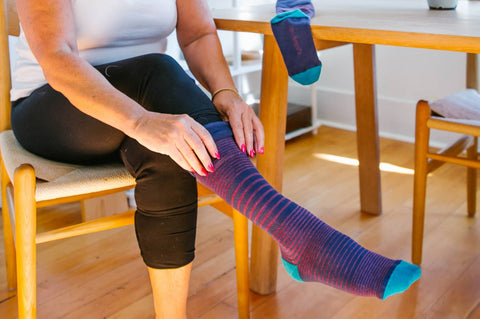 How to Put on Compression Socks – Dr. Segal's