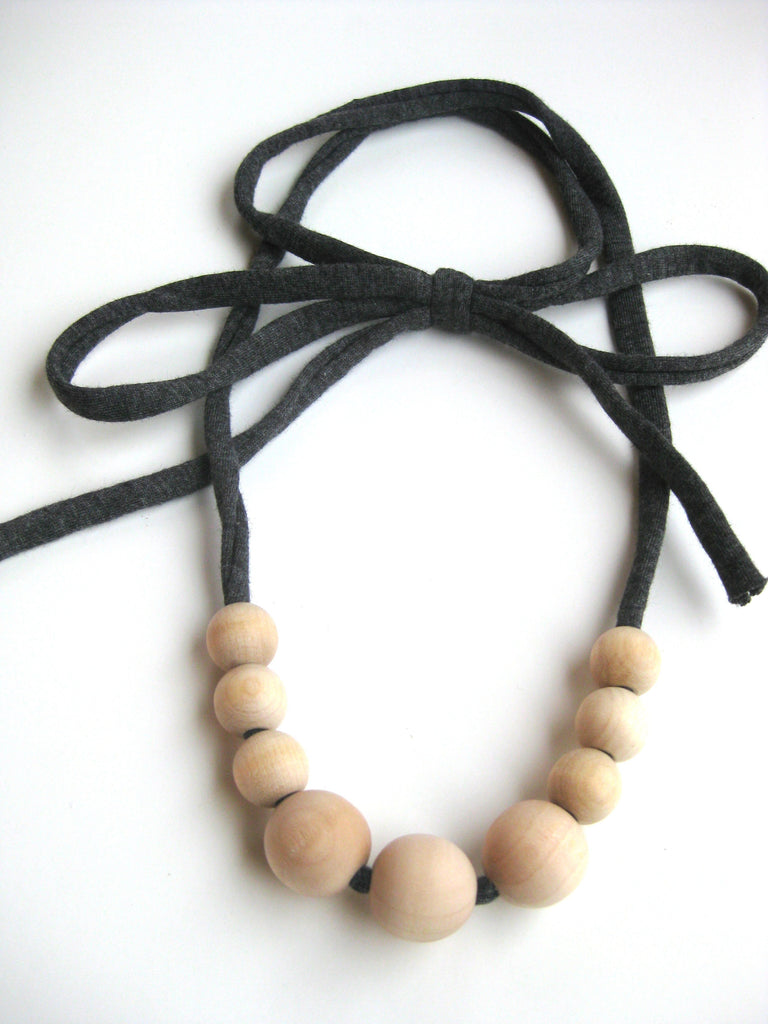 breastfeeding necklace