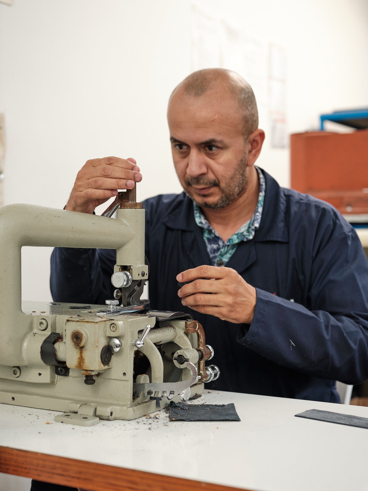 Leather master sewing