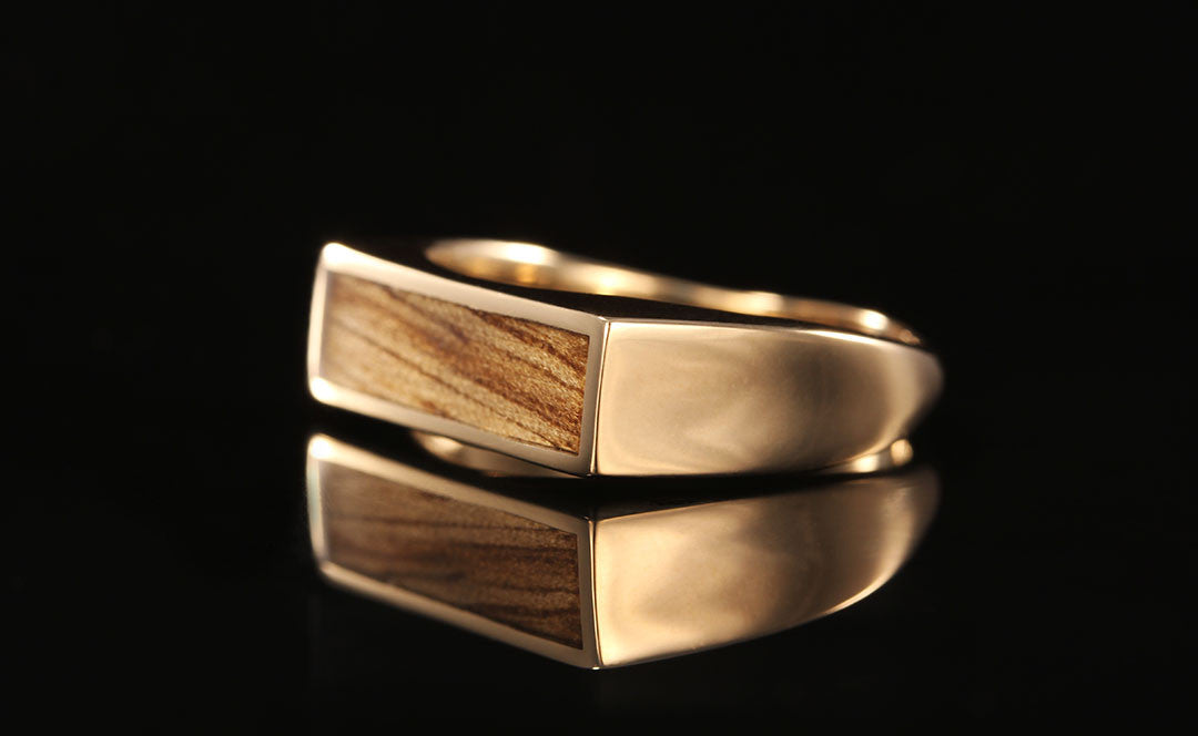 BLACK LIMBA WOOD MENS 14K YELLOW GOLD SIGNET RING