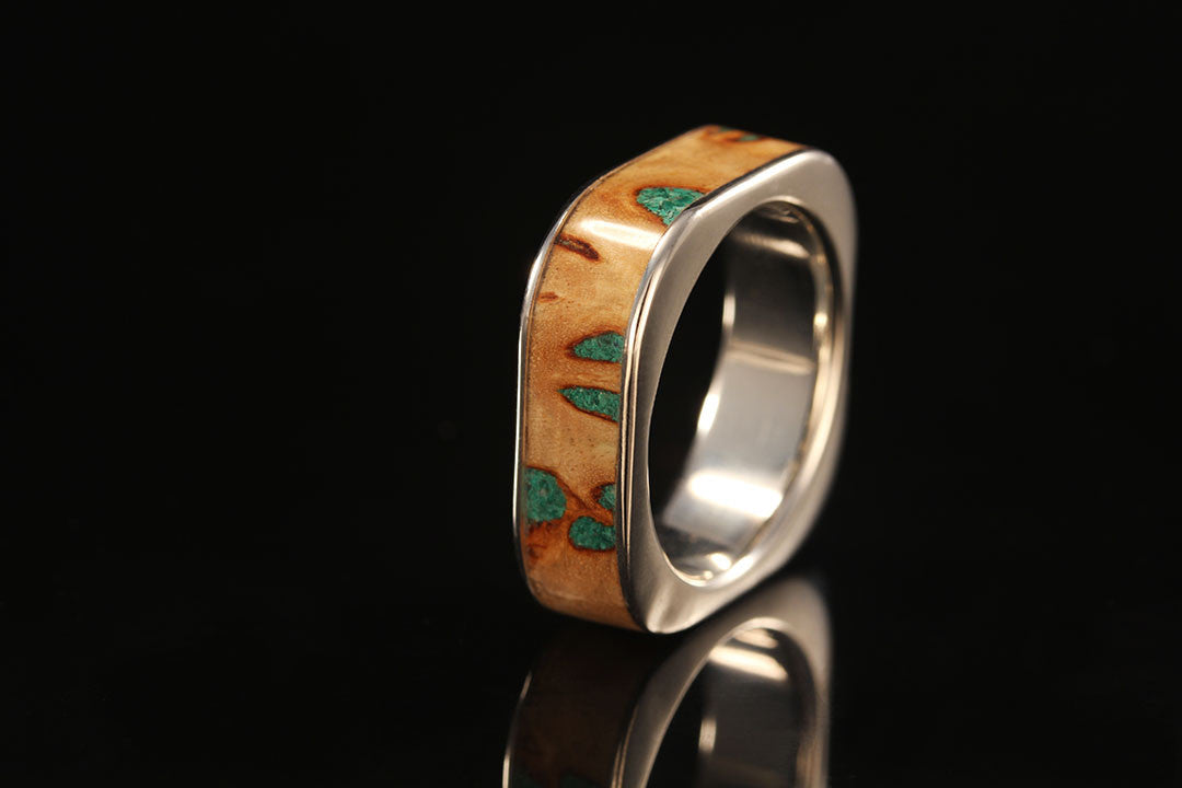 SQUARE RING WITH MAPPA BURL WOOD AND MALACHITE STONE INLAY