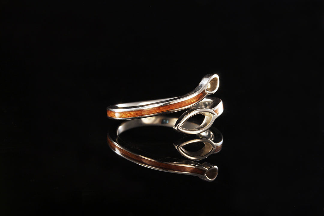 CHERRY WOOD LEAF 14K WHITE GOLD WOMANS RING