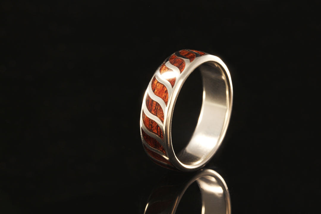 HAWAIIAN KOA WOOD 14K WHITE GOLD WAVE RING