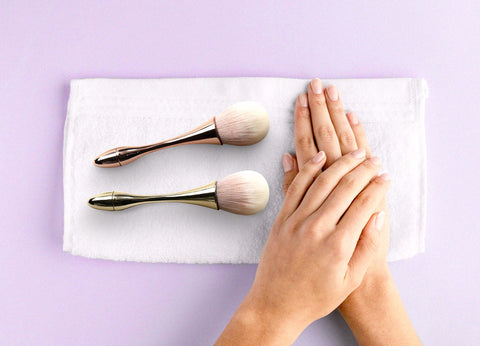 Cleaning Your Dry Brush: The Complete Guide