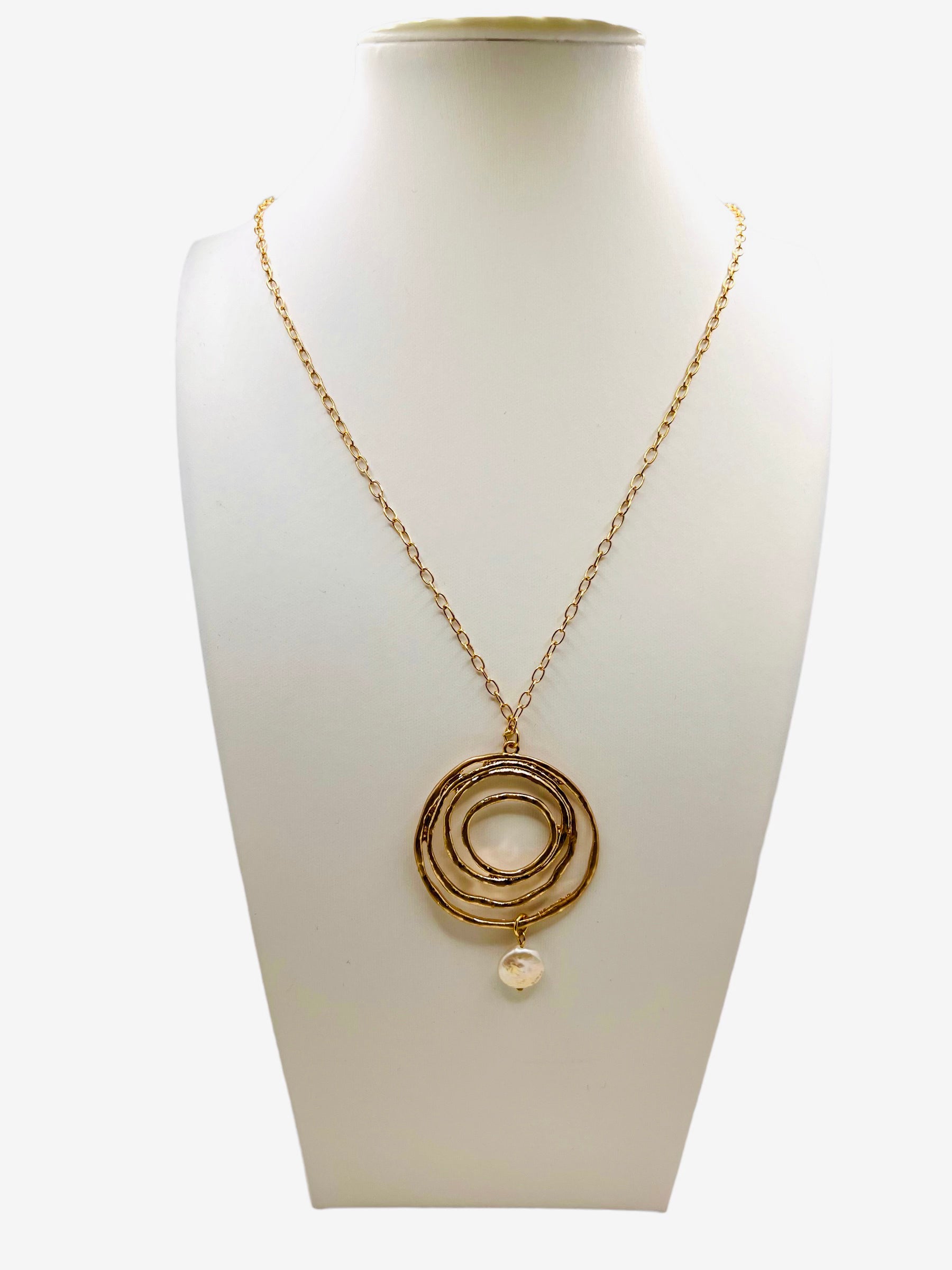 Mother Of Pearl Circle Necklace