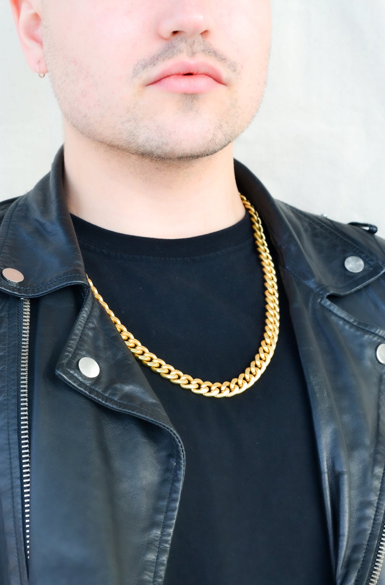 chunky gold curb chain