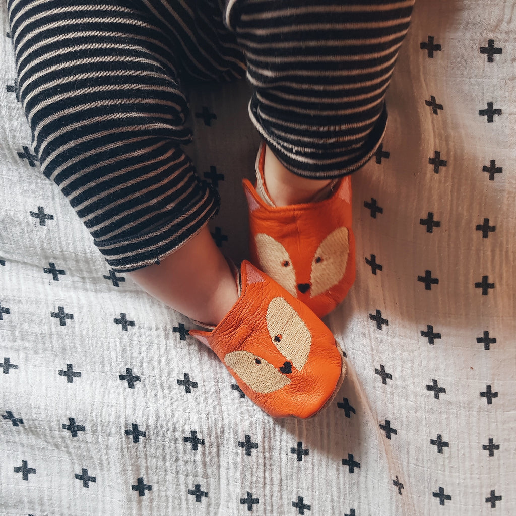 Embroidered Fox Leather Baby Shoes by 