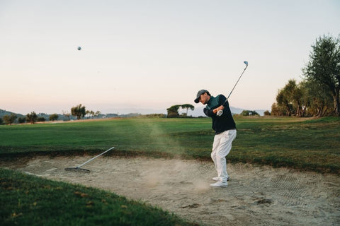 Kuinka piirtää golfpallon