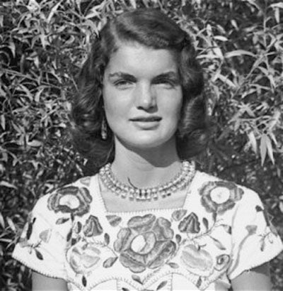 20 Iconic Fashion Phographs of Jacqueline Bouvier Kennedy Onassis ...