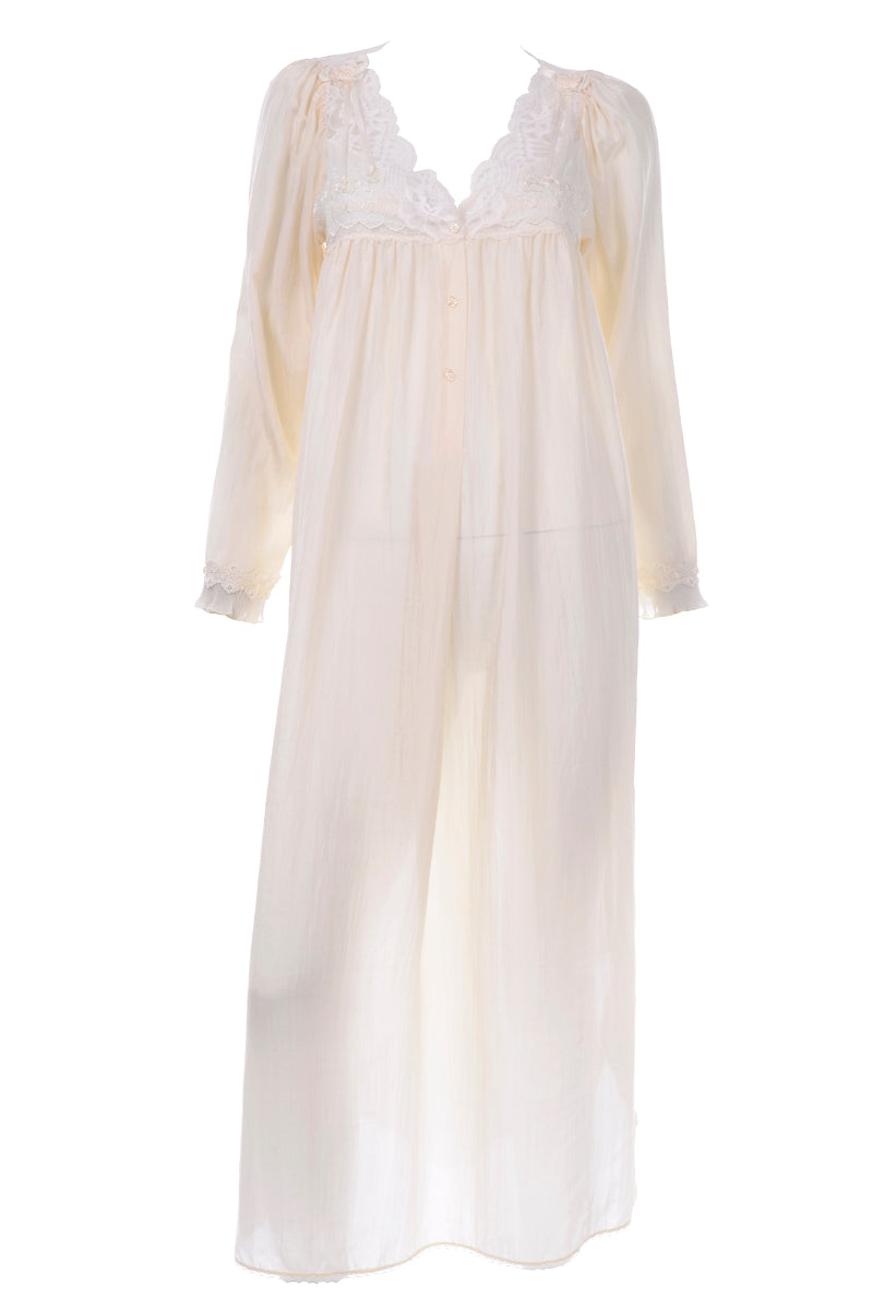 1800 nightgown