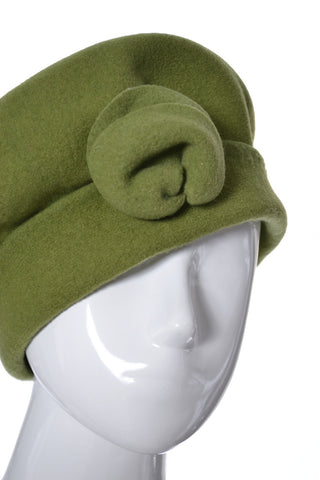 Laulhére France vintage beret green wool hat - Dressing Vintage