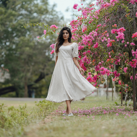 Off-white Tiered Dress And Yellow Inner With Frills – Tussah