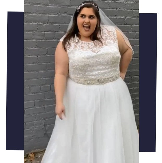 Shopping for a Sydney's Closet plus size extra large extended sizes wedding dress sizes 26, 28, 30, 32, 34, 36, 38, 40