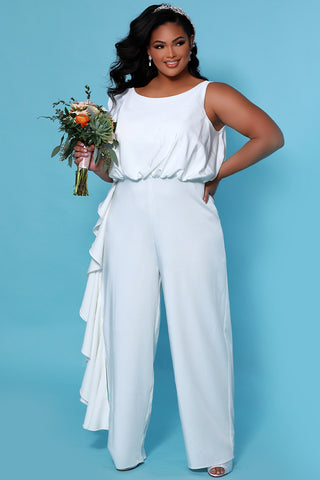 Plus size jumpsuits for curvy brides