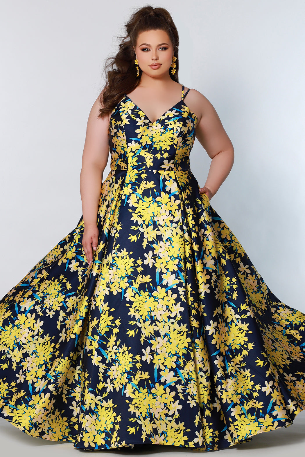 Faviana - S10278 Floral Halter A-Line Evening Gown | Printed prom dresses, Evening  dresses plus size, Floral prom dress long