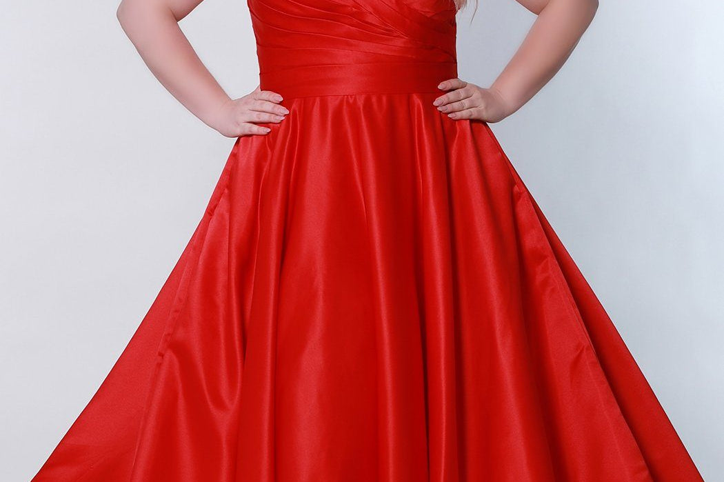 Sydney's Closet SC7342 Long Velvet Prom Dress Plus Size Strapless Even –  Glass Slipper Formals
