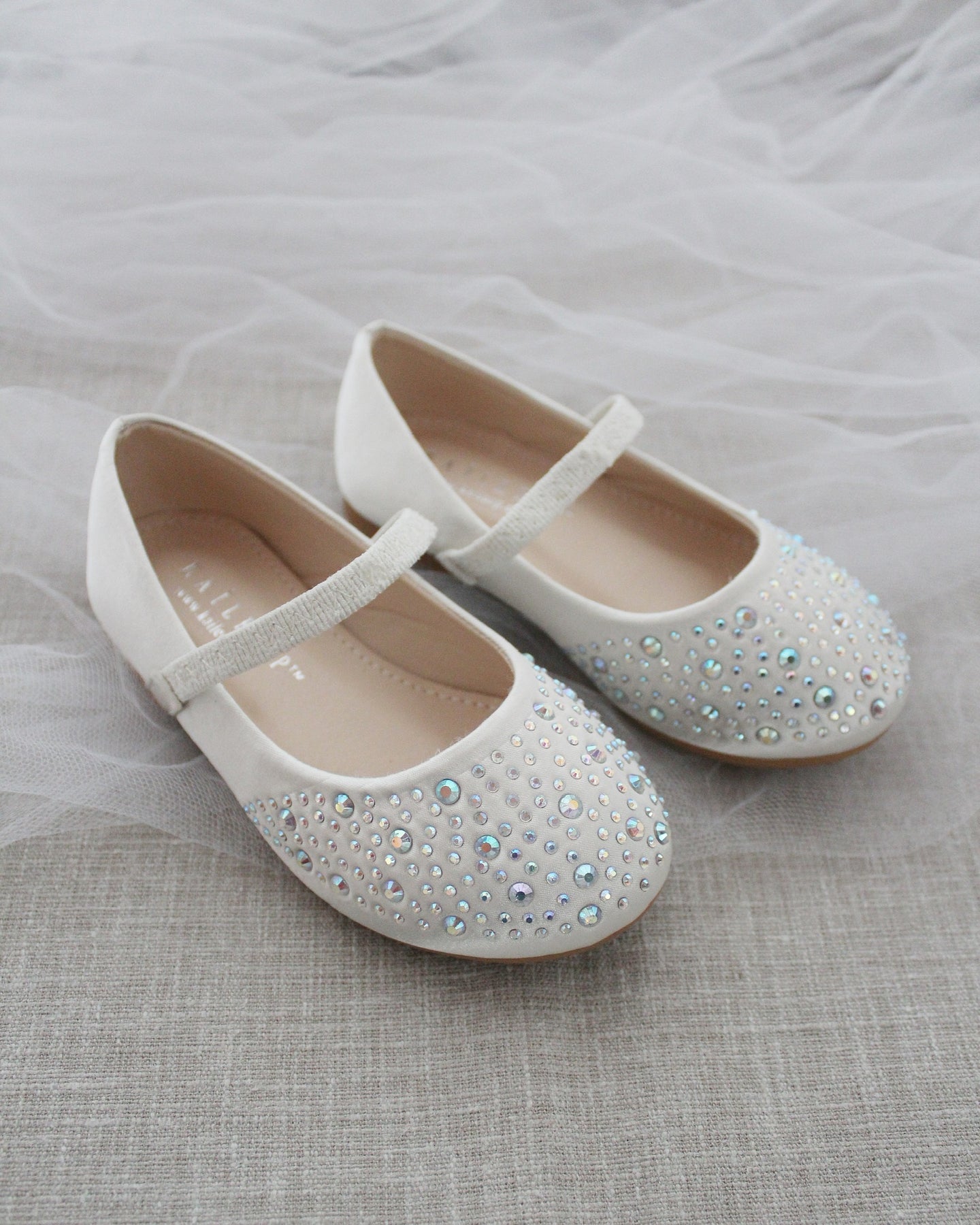 Flower Girls Shoes, princess shoes in glitter, satin and sequins ...