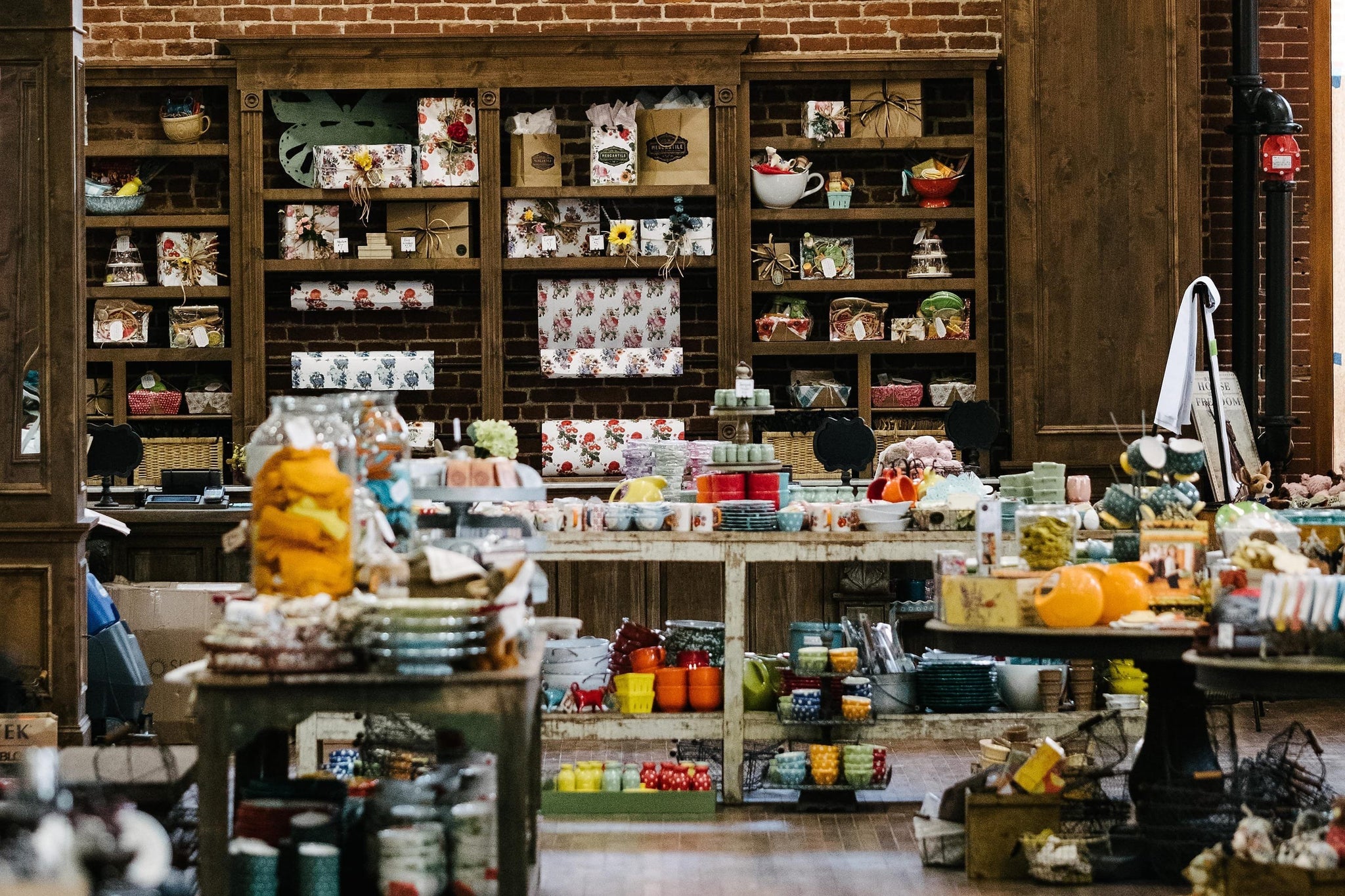 The Best Items From Ree Drummond's Mercantile Shop