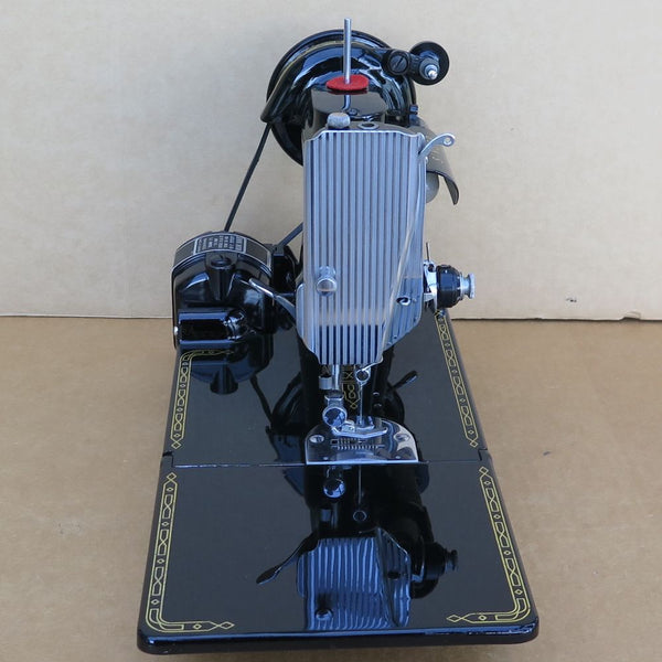 Singer Featherweight 221