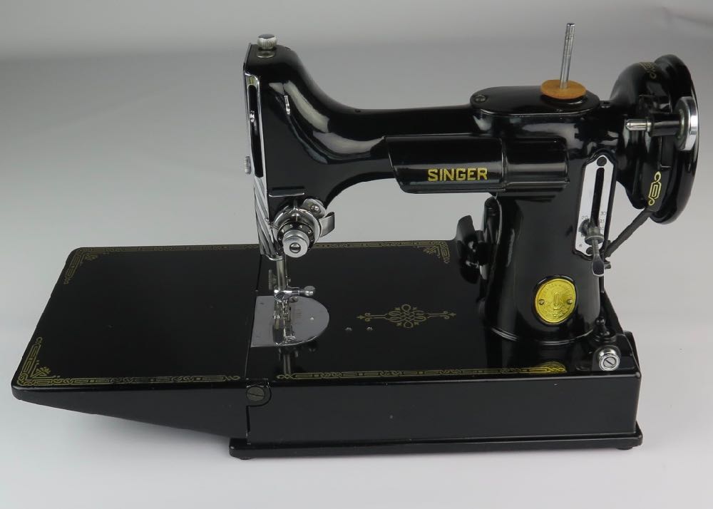 dating singer featherweight 221