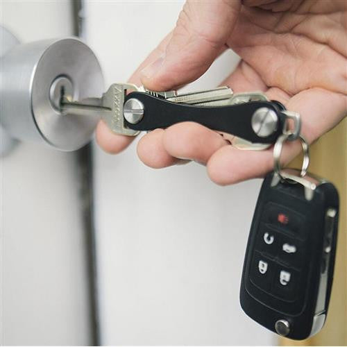 compact key holder in store