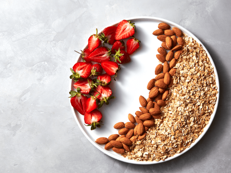 Healthy Low FODMAP Snack Strawberries Almonds