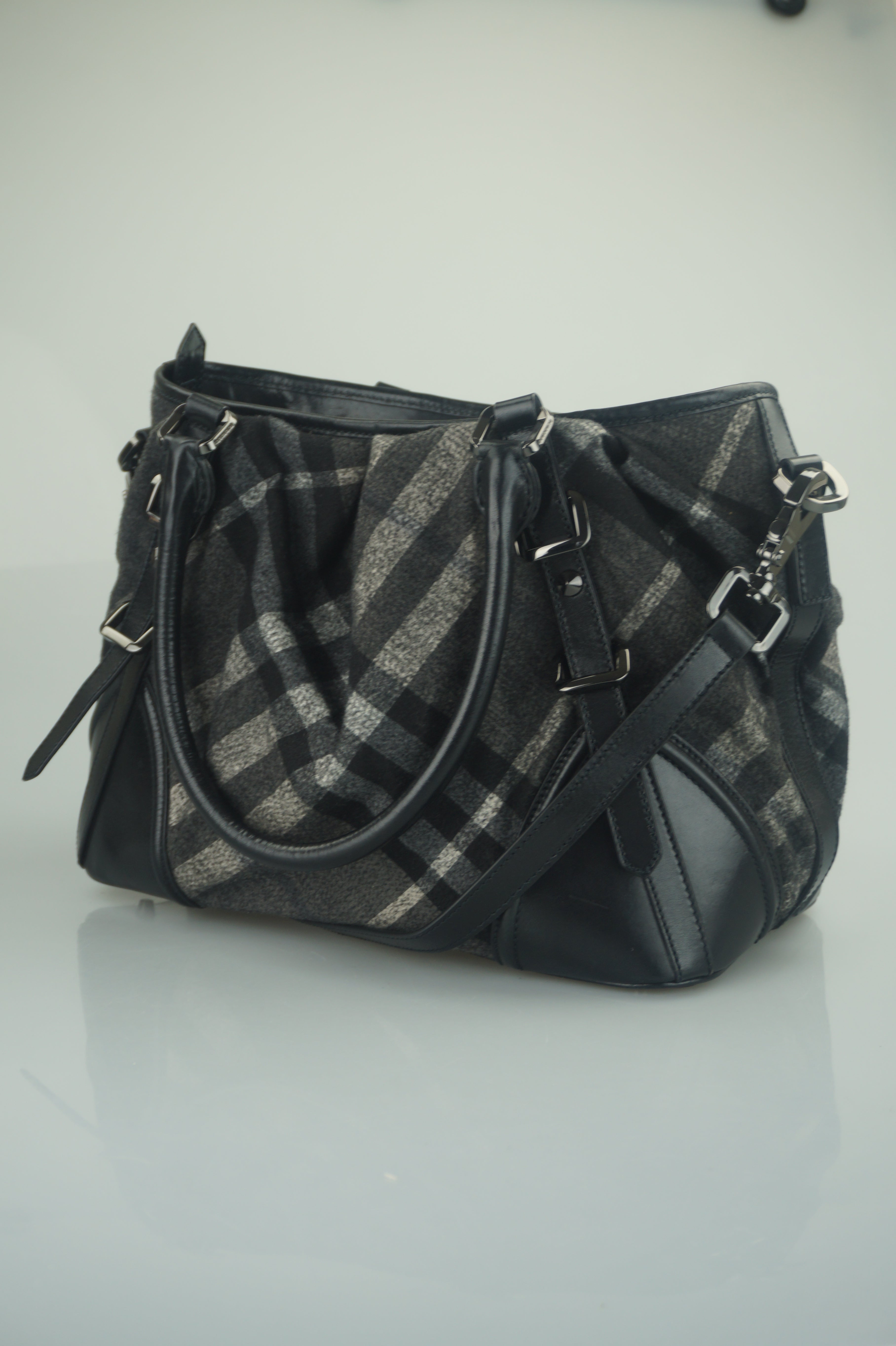 burberry lowry bag