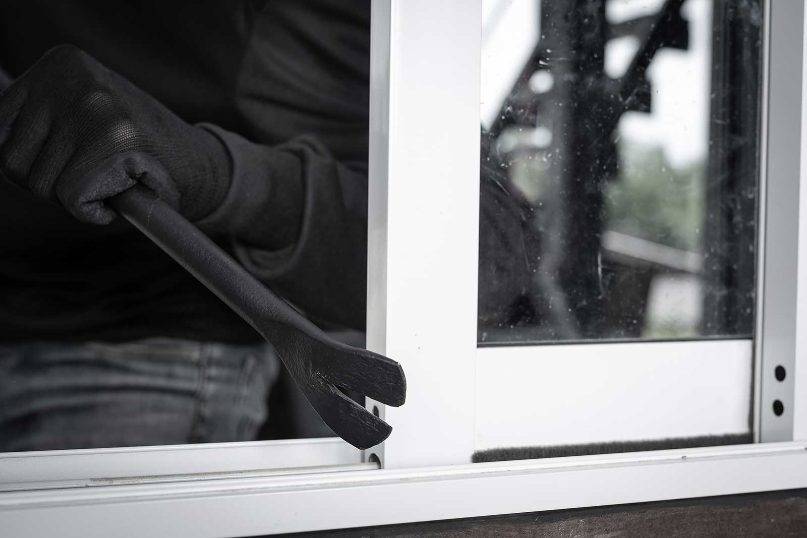 家屋侵入と窃盗からの危険