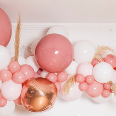 How to create the perfect balloon arch for your party with glue dots –  Allthingssticky