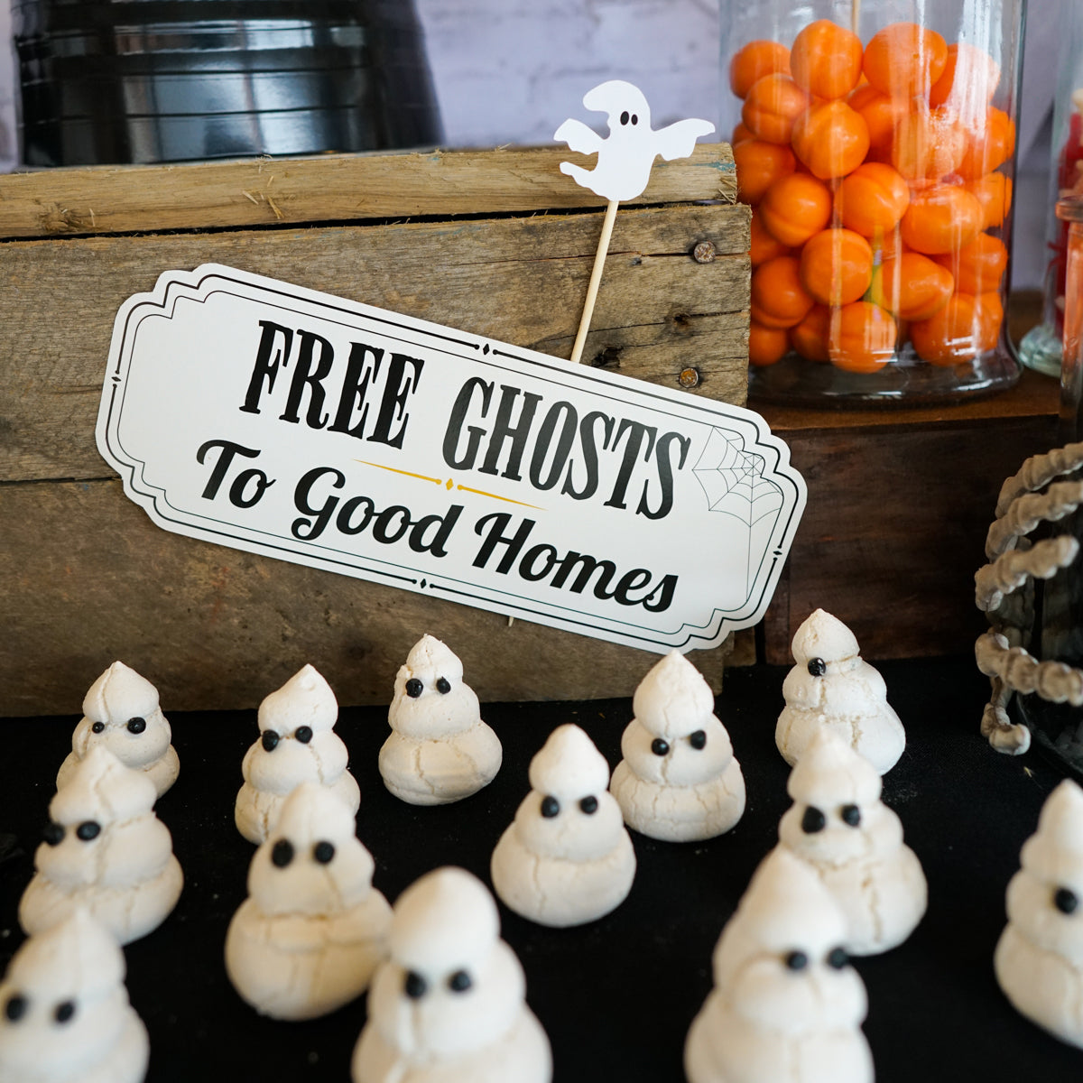 Free Ghosts to Good Homes Party Decorations