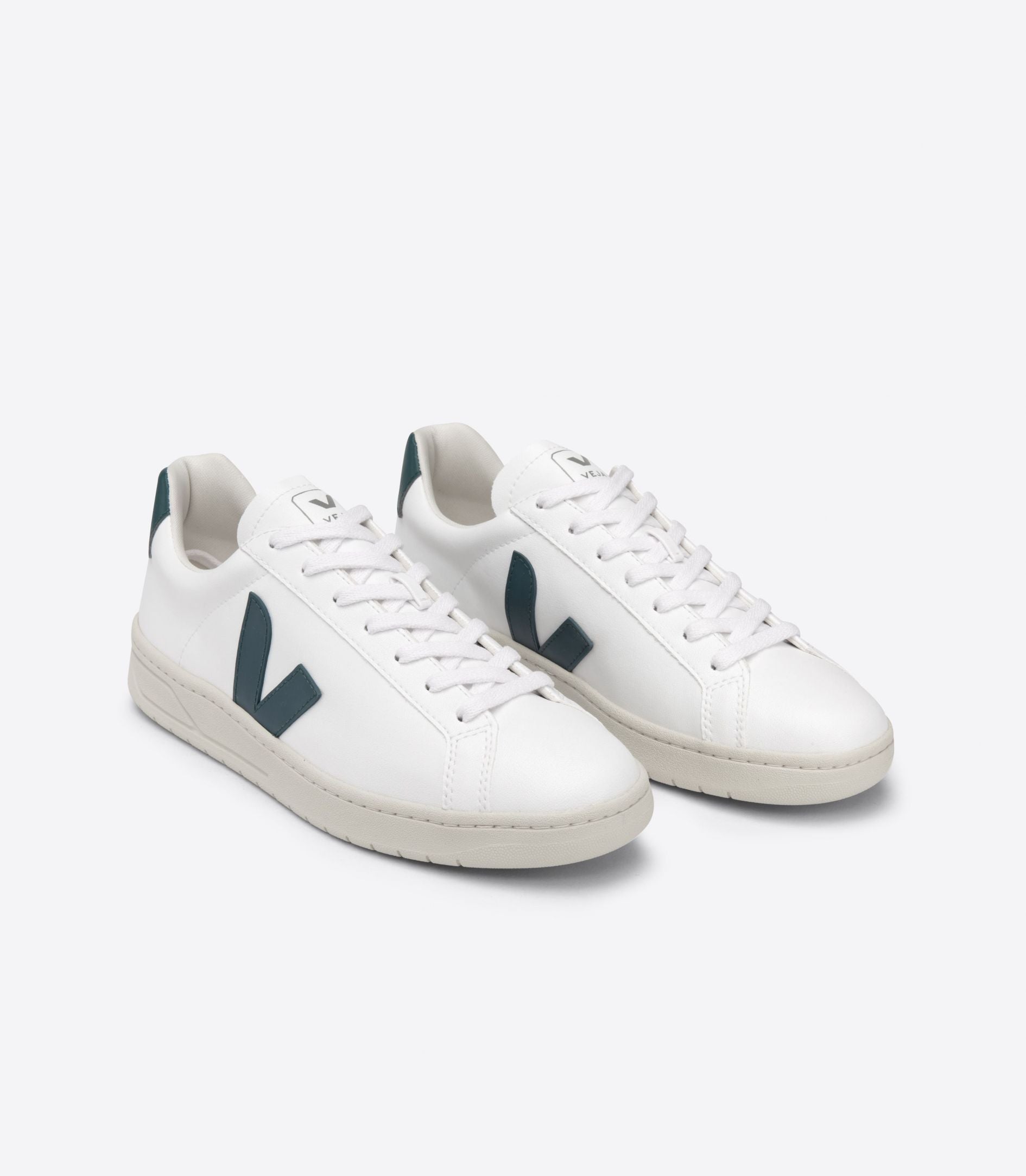 Urca Sneaker in White Brittany Veja – MooShoes