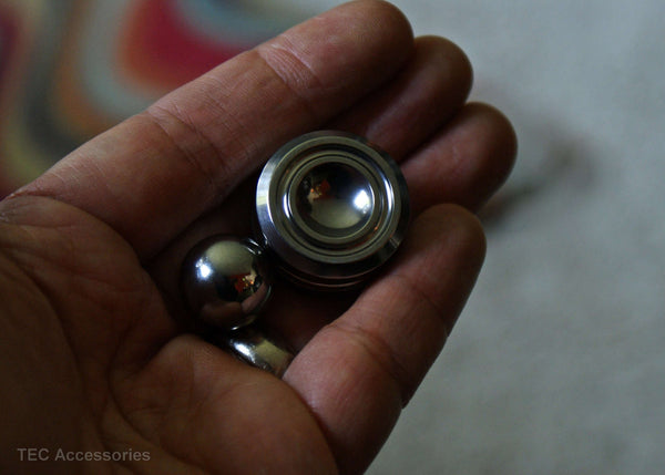 orbiter magnetic fidget toy