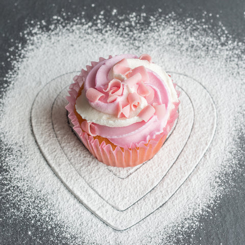 Full size cupcake taken using the Zeiss 50mm Milvus Lens