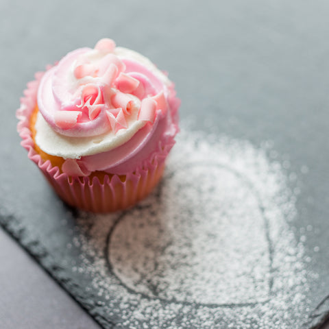 Full size cupcake taken with the Zeiss 50mm Milvus Lens