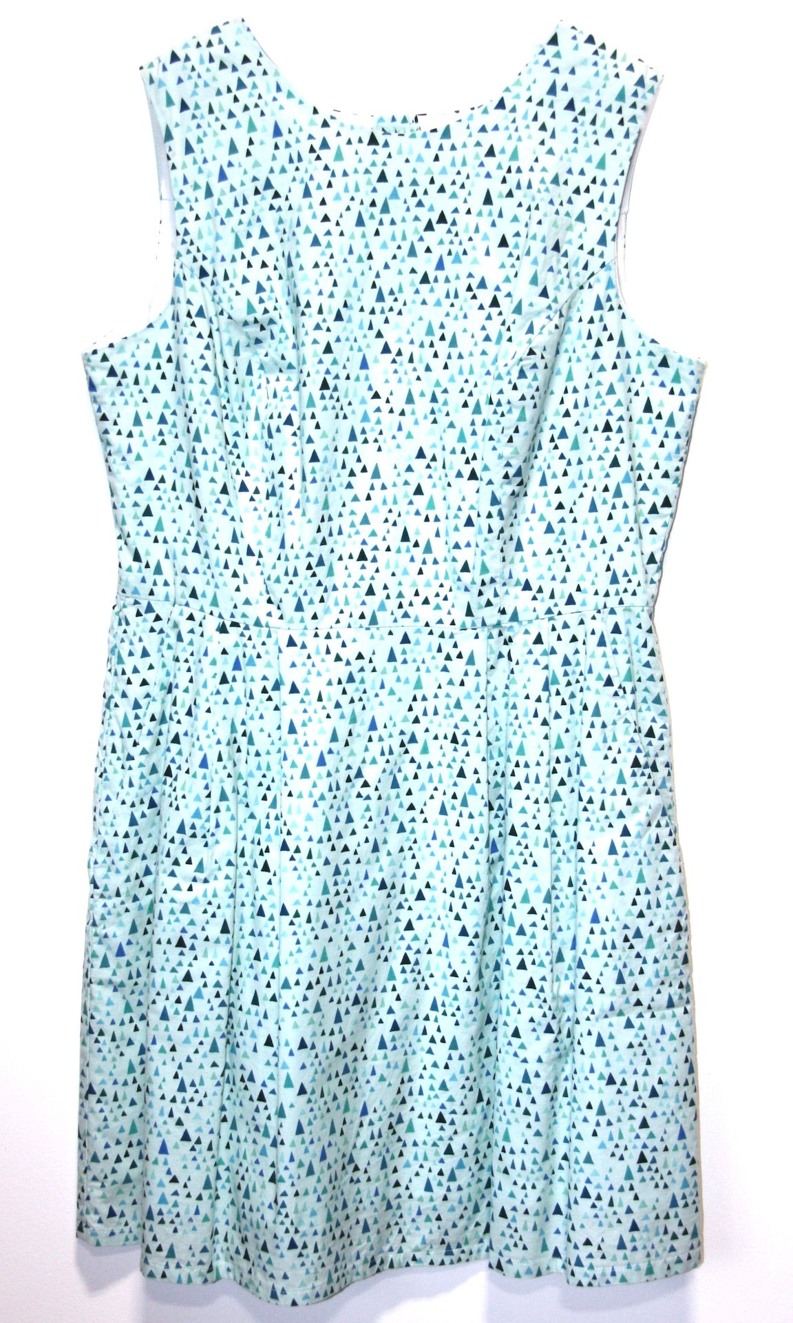 RN631 - 12 - Willet Dress - Aqua Triangle Confetti