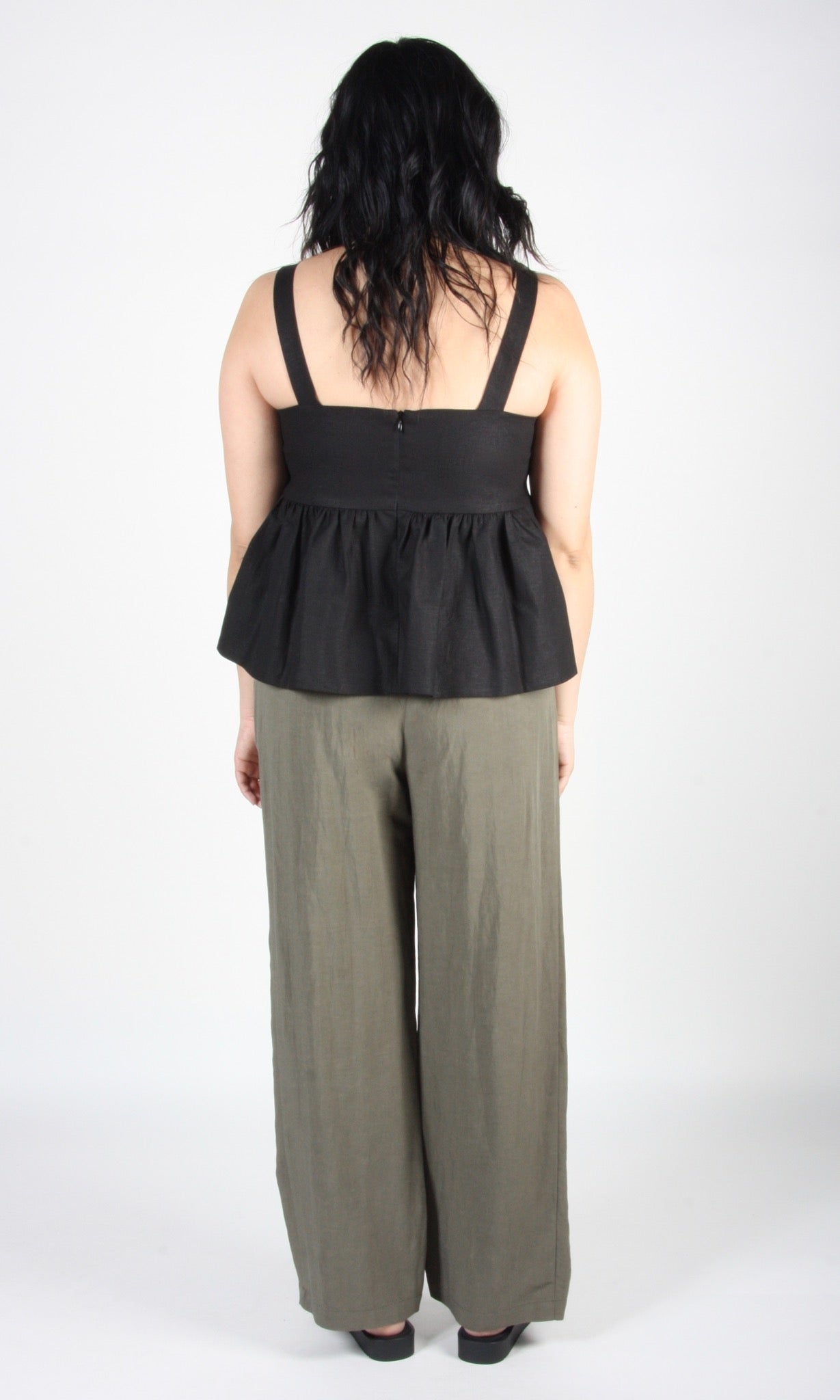 Grassquit Top - Black