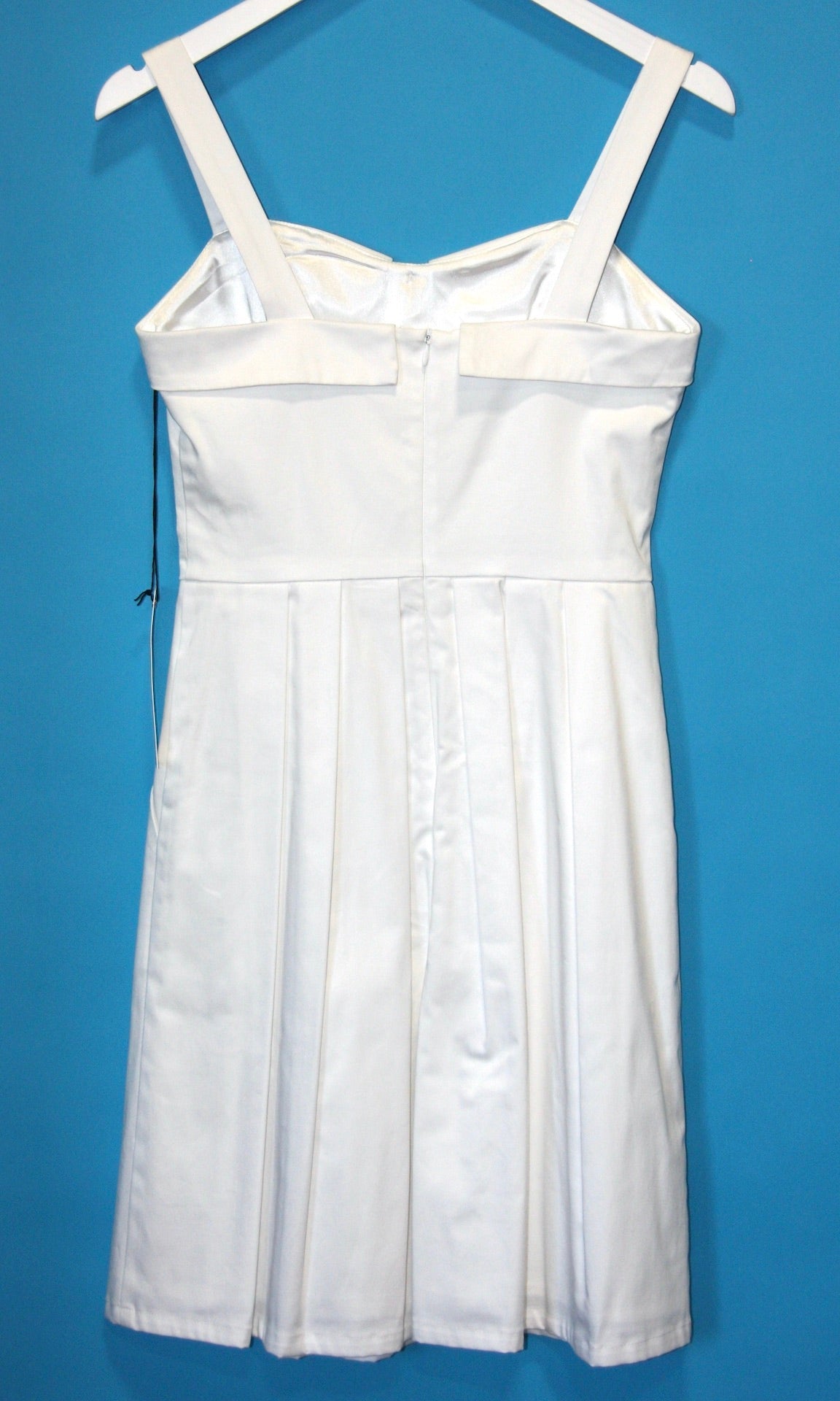 SS118 - 8 - Nest Dress - White