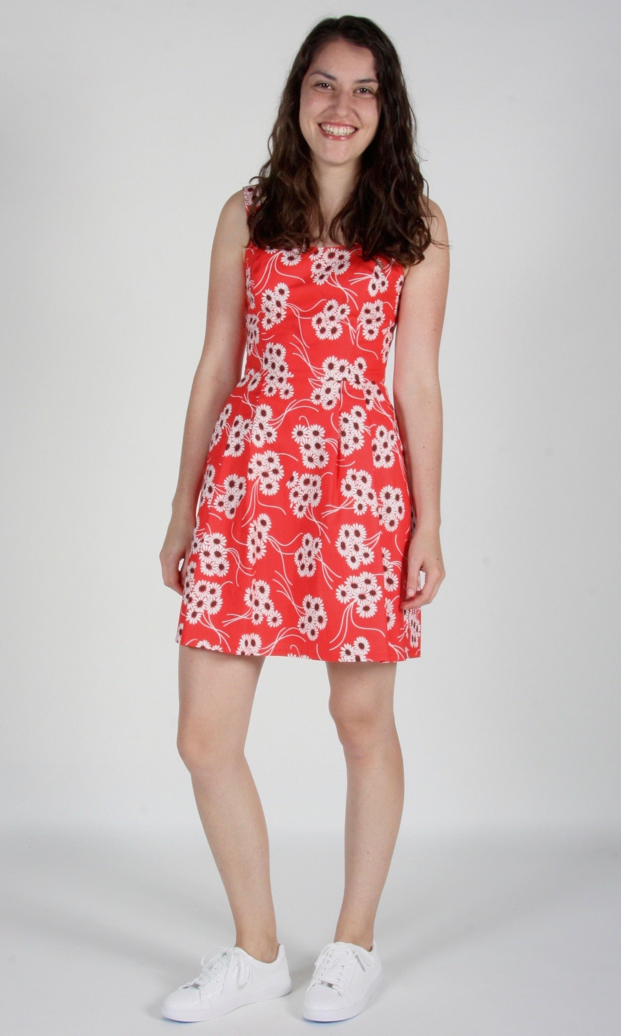 Starfrontlet Dress - Red Daisies