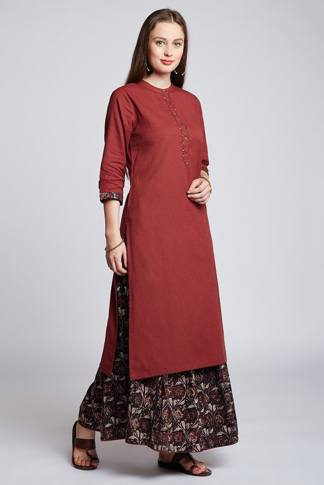 Mittoo Chand Wholesale Rayon Weaving Embroidery And Hand Work Long Kurtis -  textiledeal.in