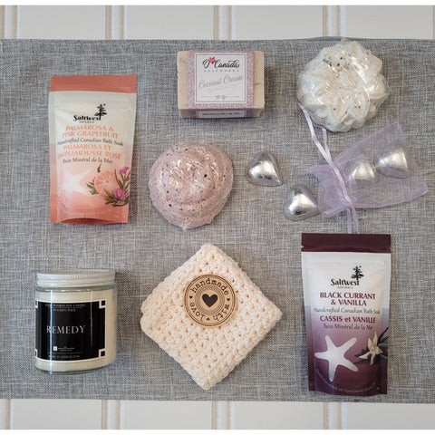 There is no time like now to Relax and Retreat. Take a moment, light your candle, slip into a hot bath and rejuvenate.  Everyone deserves to pamper themselves. Enjoy your chocolate in the Tub! This is a Great Gift For Any Lady!!