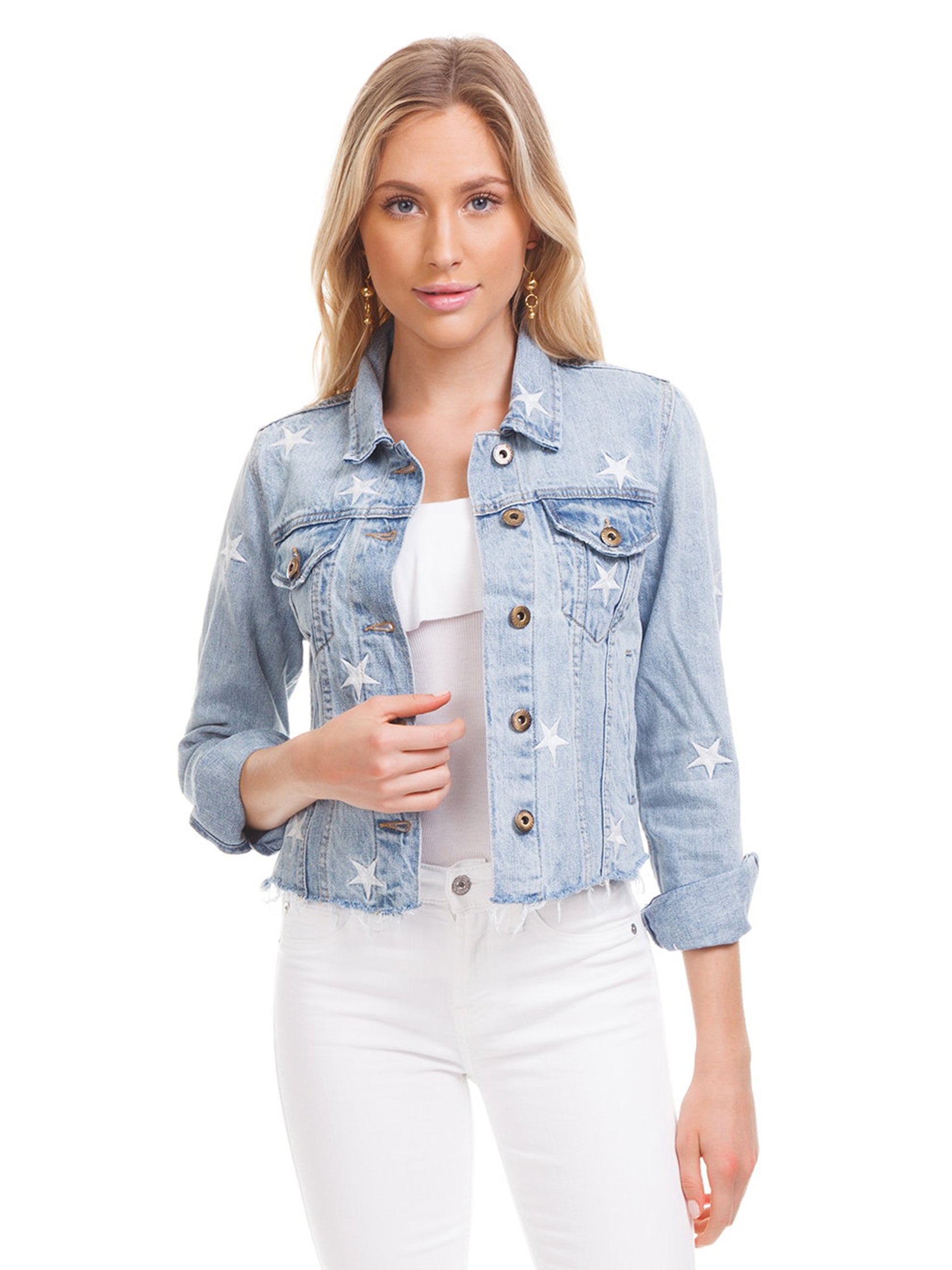 light denim jacket outfit